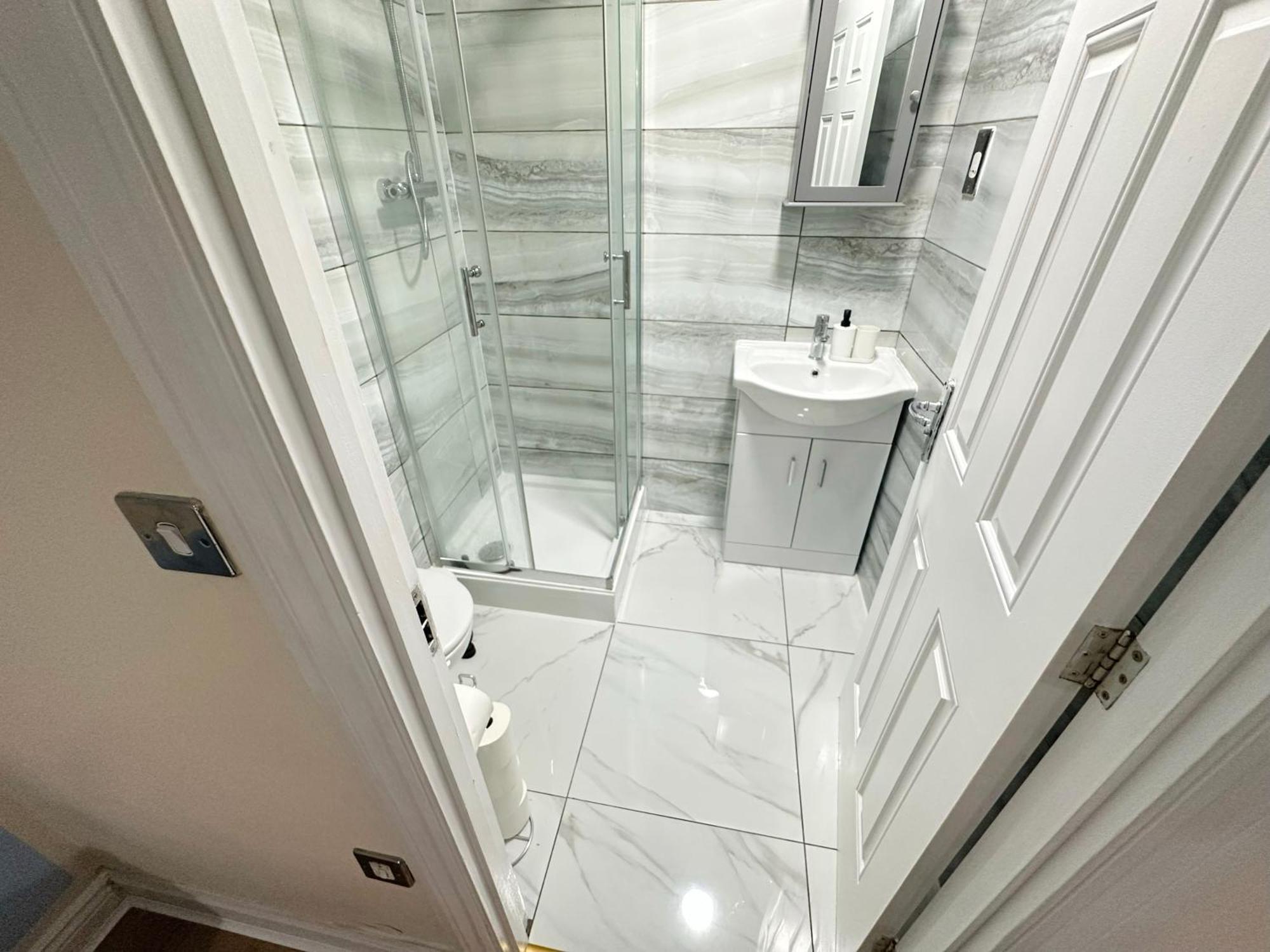 Olive Immaculate Wembley Apartment, 15mins To London, By Edens Apartamento *